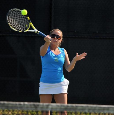 Womens’ Tennis Picks up the Pace in Final Week of the Season