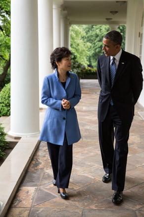 South Korean President Park Geun-hye meets with President Obama
(Photo courtesy of Wikimedia Commons)