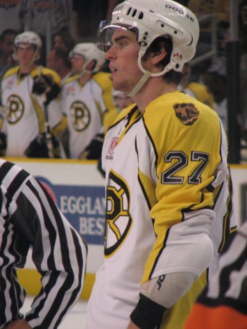Bruins skate to first place in Eastern Conference with defense