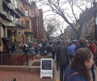 Bostonians flock to Ben & Jerrys on free cone day