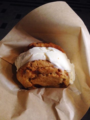 Weekend food truck festival draws night owls and foodies