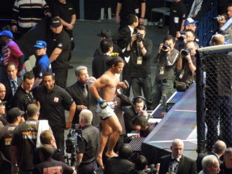 Benson Henderson proves again technique beats size