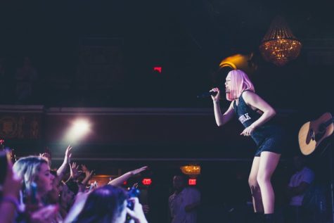 Jessie J performs exclusive concert for Suffolk students