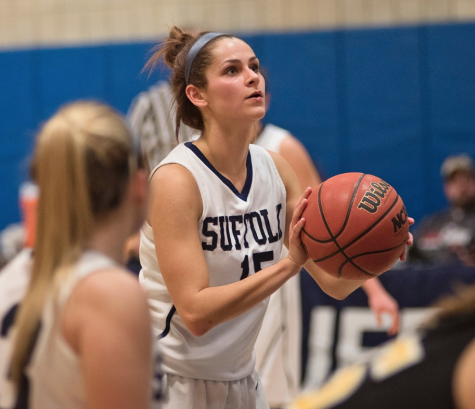 Senior captains shoot for final title