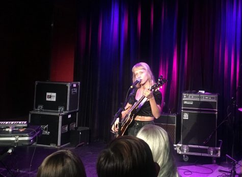 Alice Phoebe Lou evokes emotion during concert at The Red Room at Cafe 939