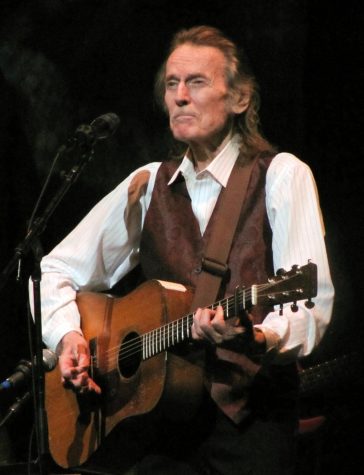 Gordon Lightfoot steps back into the music scene with warm and simple folk album