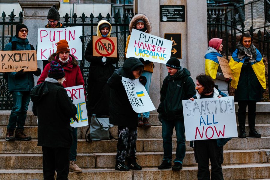 Ukraine supporters demonstrate outside of the MA statehouse.