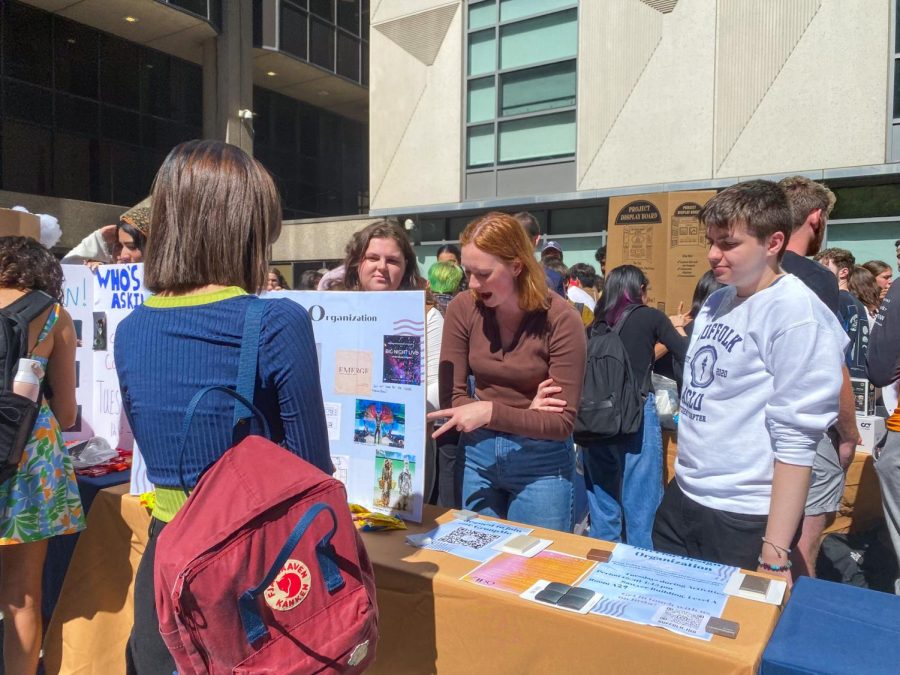 The Interior Design Organization at the Fall involvement fair