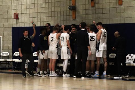 Suffolk mens basketball overcomes 3-5 record, achieves winning record on season