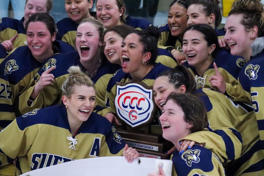 Women’s hockey wins CCC title, to compete in NCAA tournament Wednesday