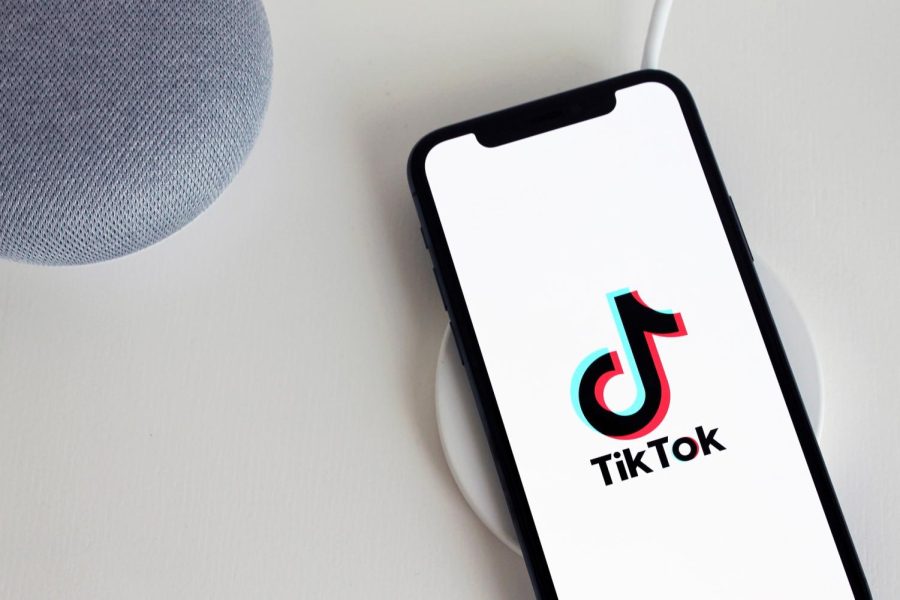 TikTok+is+the+platform+where+the+alleged+feud+between+Bieber+and+Gomez+started.