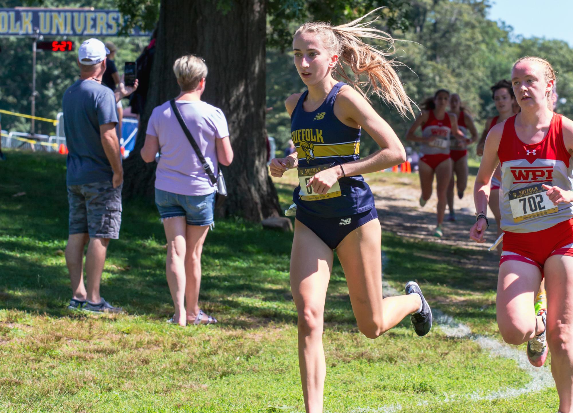 Cross country teams run up the rankings The Suffolk Journal