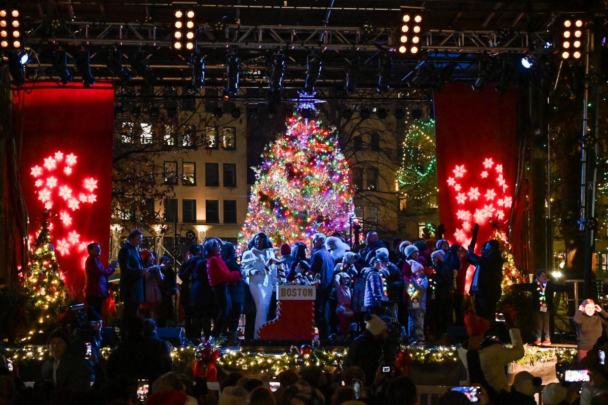 Bostons+82nd+tree+lighting+brings+thousands+to+the+Boston+Common+Nov.+30.